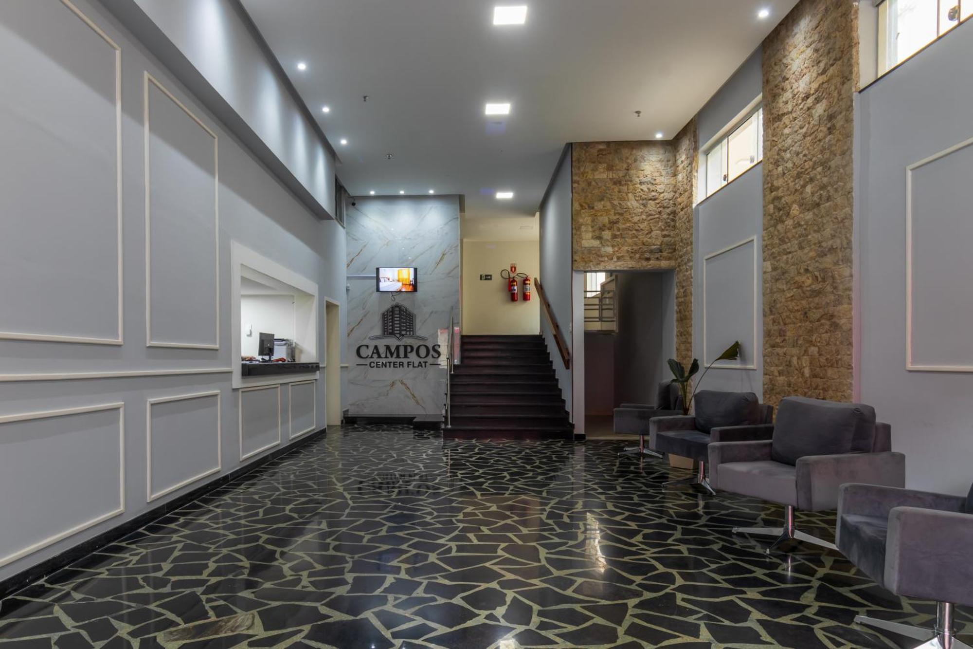 Отель Campos Center Flat By Castelo Itaipava Кампус-дус-Гойтаказис Экстерьер фото