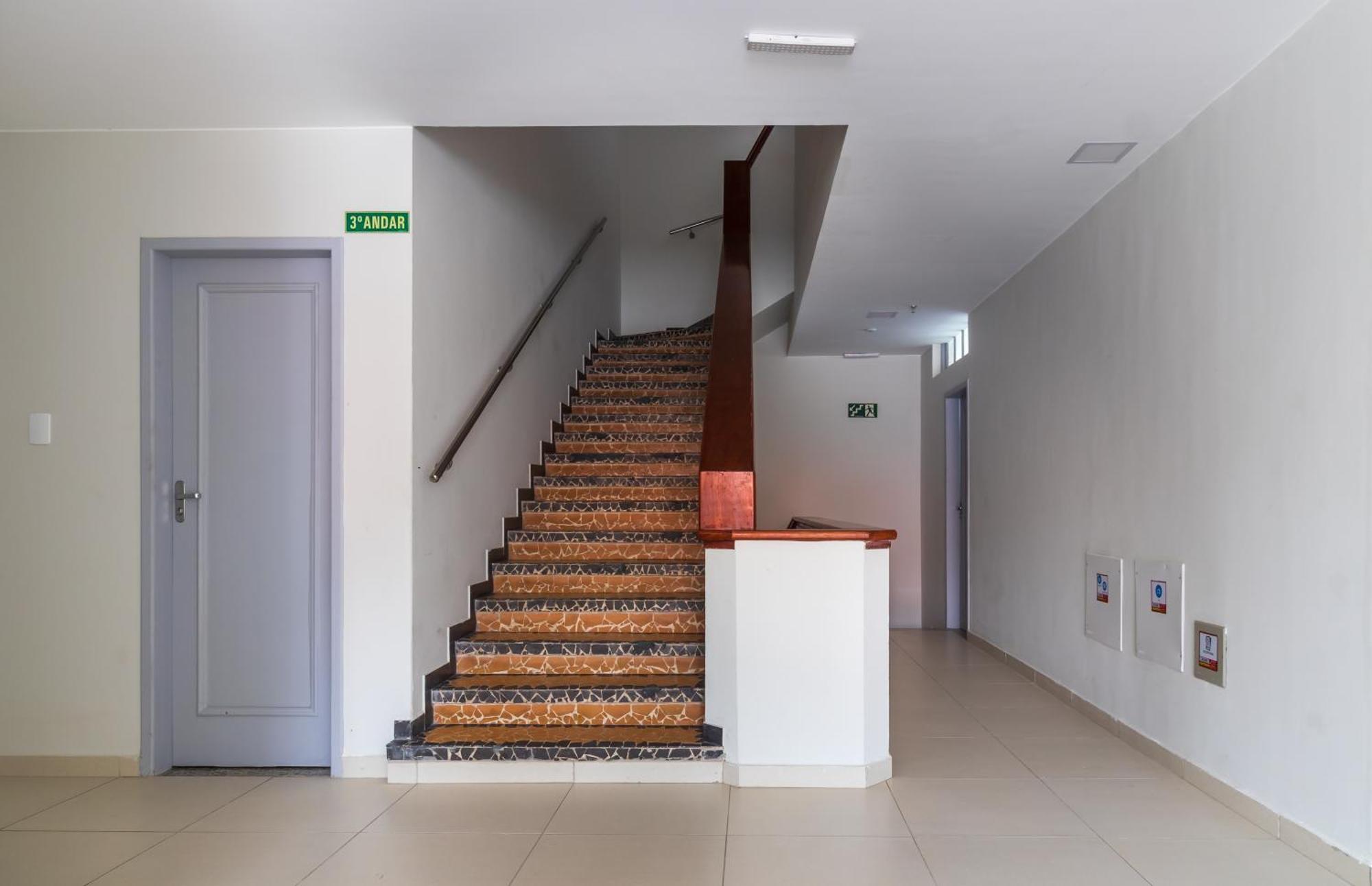 Отель Campos Center Flat By Castelo Itaipava Кампус-дус-Гойтаказис Экстерьер фото