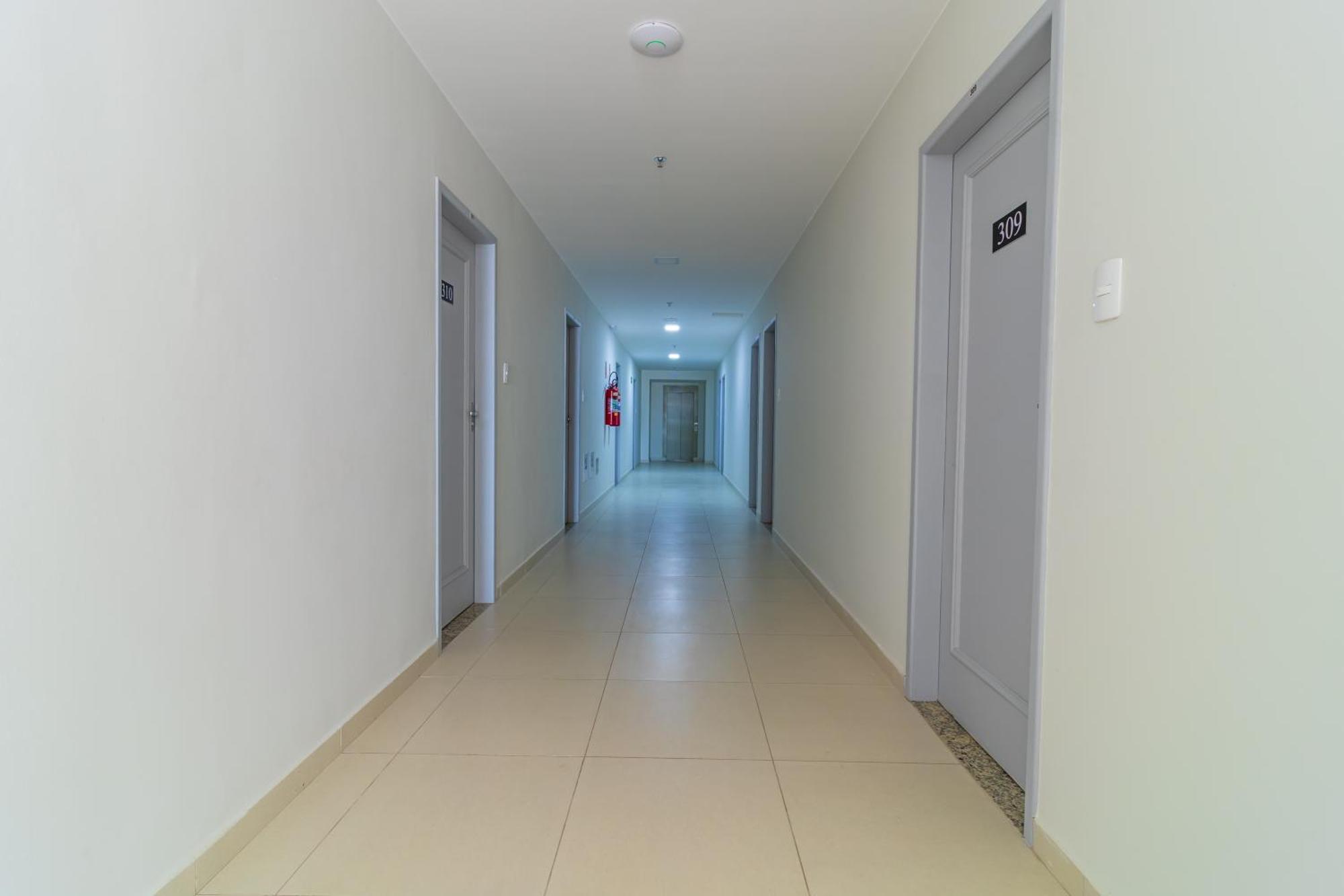 Отель Campos Center Flat By Castelo Itaipava Кампус-дус-Гойтаказис Экстерьер фото